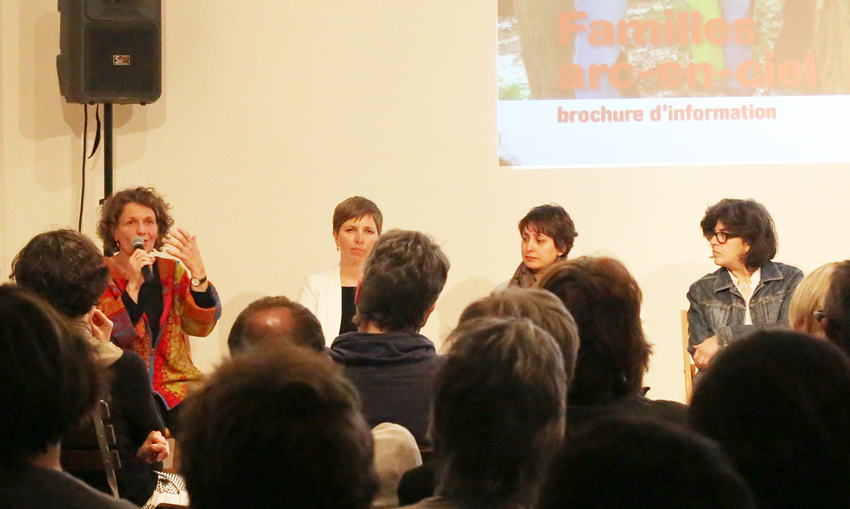 Barbara Konrad, maman de deux enfants et membre active du groupe Homoparents 360 et du comité de l'association faîtière Familles arc-en-ciel. @ Ester Paredes