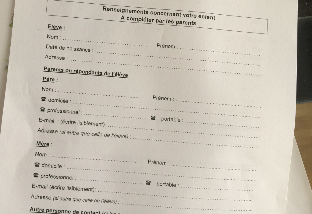 Exemple de formulaire non inclusif avec la case «père» «mère» et non «parent» «parent»