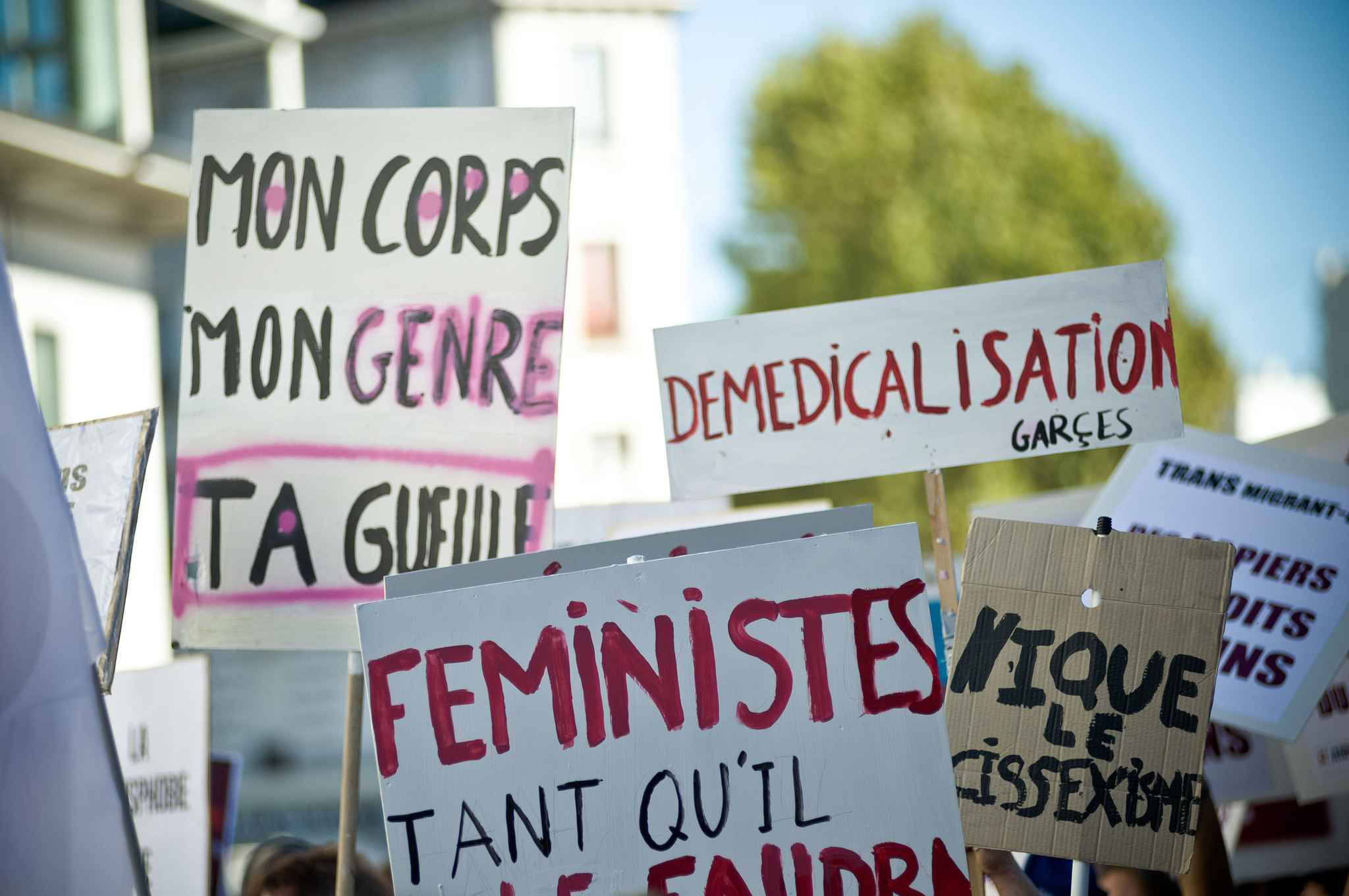360: Atelier de création de pancartes pour la manif du TDOR